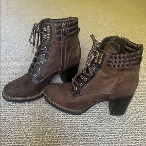 Elegant Brown Lace-Up Boots for Women